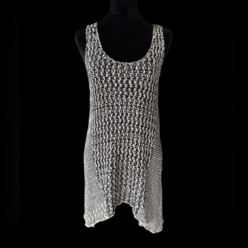 CAbi Black and White Textured Knit Tank